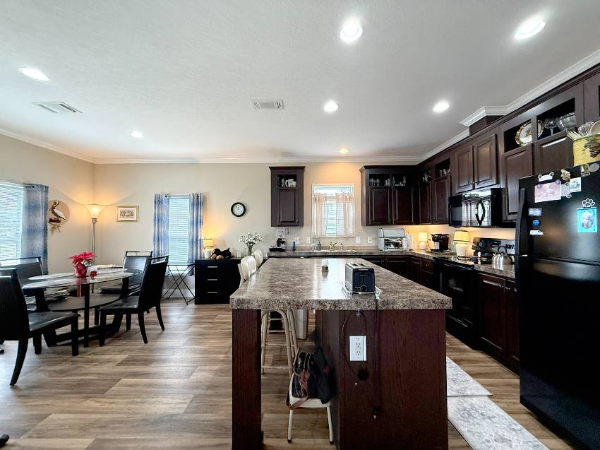 204 Rotterdam a Ellenton, FL Mobile or Manufactured Home for Sale